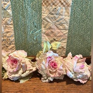 NWT Faux Garland DISTRESSED ROSES MAGNIFICENT 40” Flexible Lt Pink WEDDI…